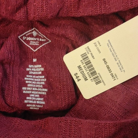 St.John's Bay Women's Red Wool Long Sleeve Mock Neck Top Medium - Picture 3 of 3